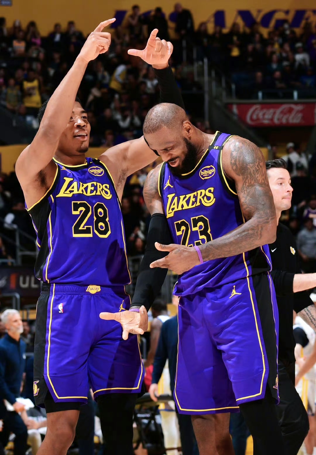 九游游戏网-Ming重要时刻出色发挥，湖人带队取胜！